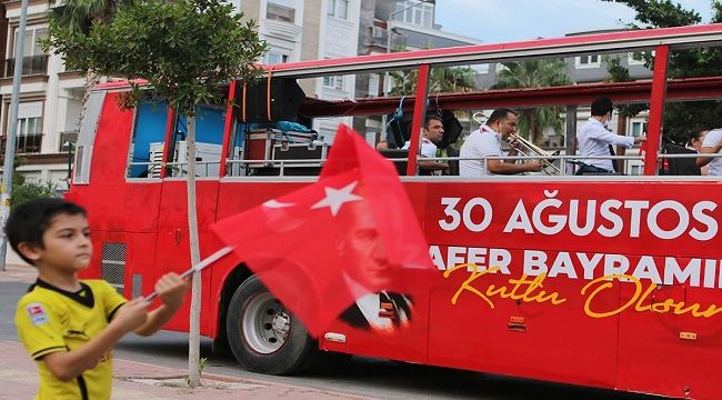 Antalya Türk Bayrakları ile donatılıyor 