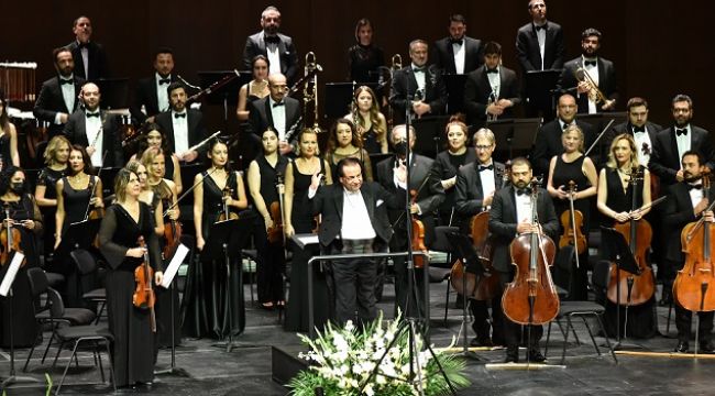 İstanbul Devlet Senfoni Orkestrası yeni sezonu açtı