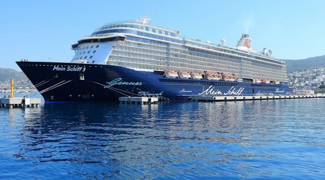 TUI'NİN ÜNLÜ KRUVAZİYER GEMİSİ MEIN SCHIFF 6 ANTALYA'YA GELİYOR ! 