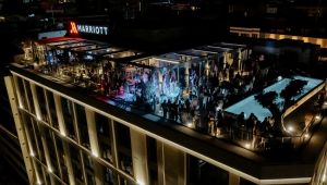 İzmir Marriott iş ortakları ile “Yaza Merhaba” dedi