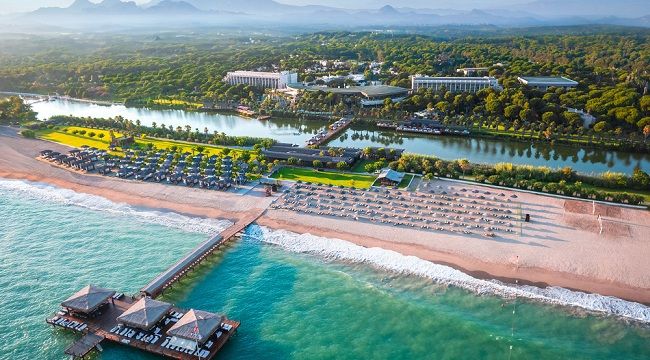 GLORIA SERENITY RESORT TÜRKİYE’NİN EN İYİ GOLF OTELİ SEÇİLDİ !